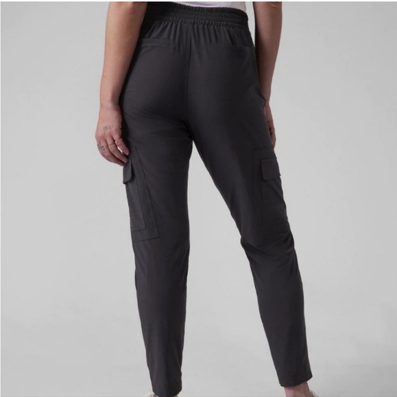 Athleta Chelsea Cargo Lined Pant Size 0 - Picture 2 of 15